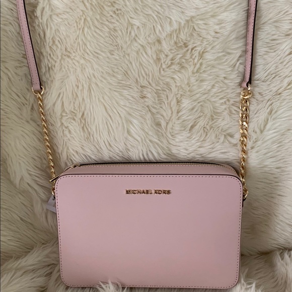 MICHAEL KORS CROSSBODY & WRISTLET. NWT. “B… - Picture 6 of 16